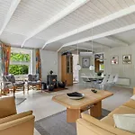 Hennrik - 240m From The Sea By Interhome בית נופש