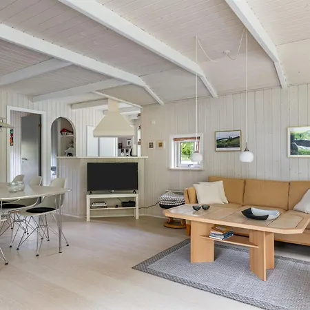 Hennrik - 240m From The Sea By Interhome Vakantiehuis *