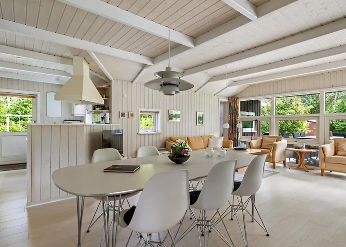 Hennrik - 240m From The Sea By Interhome *